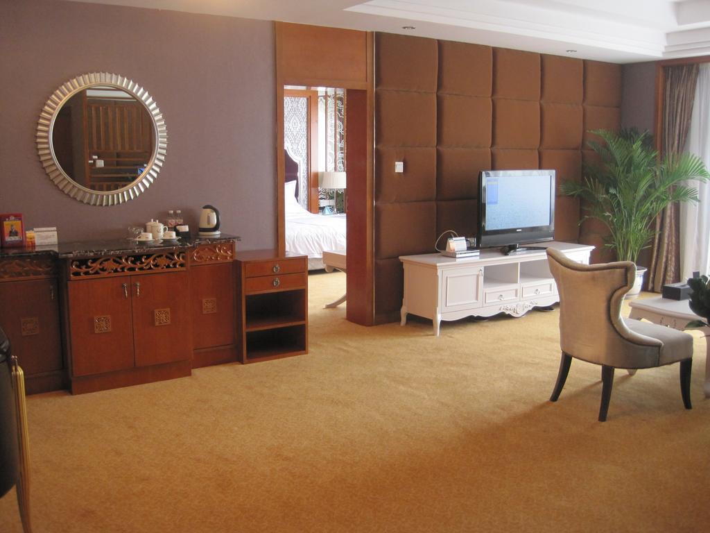 Country Garden Phoenix Hotel Jingmen Bagian luar foto