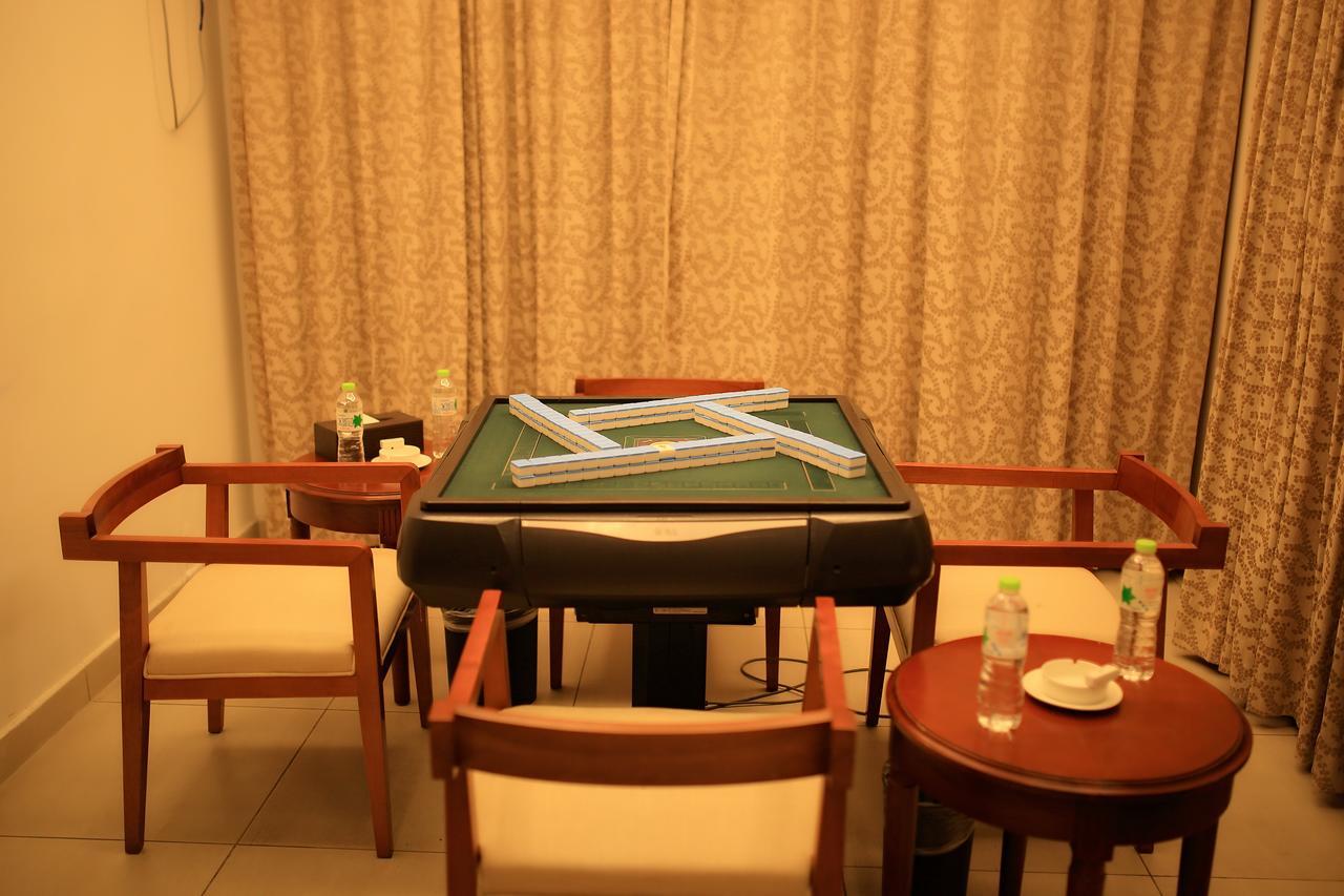 Country Garden Phoenix Hotel Jingmen Bagian luar foto