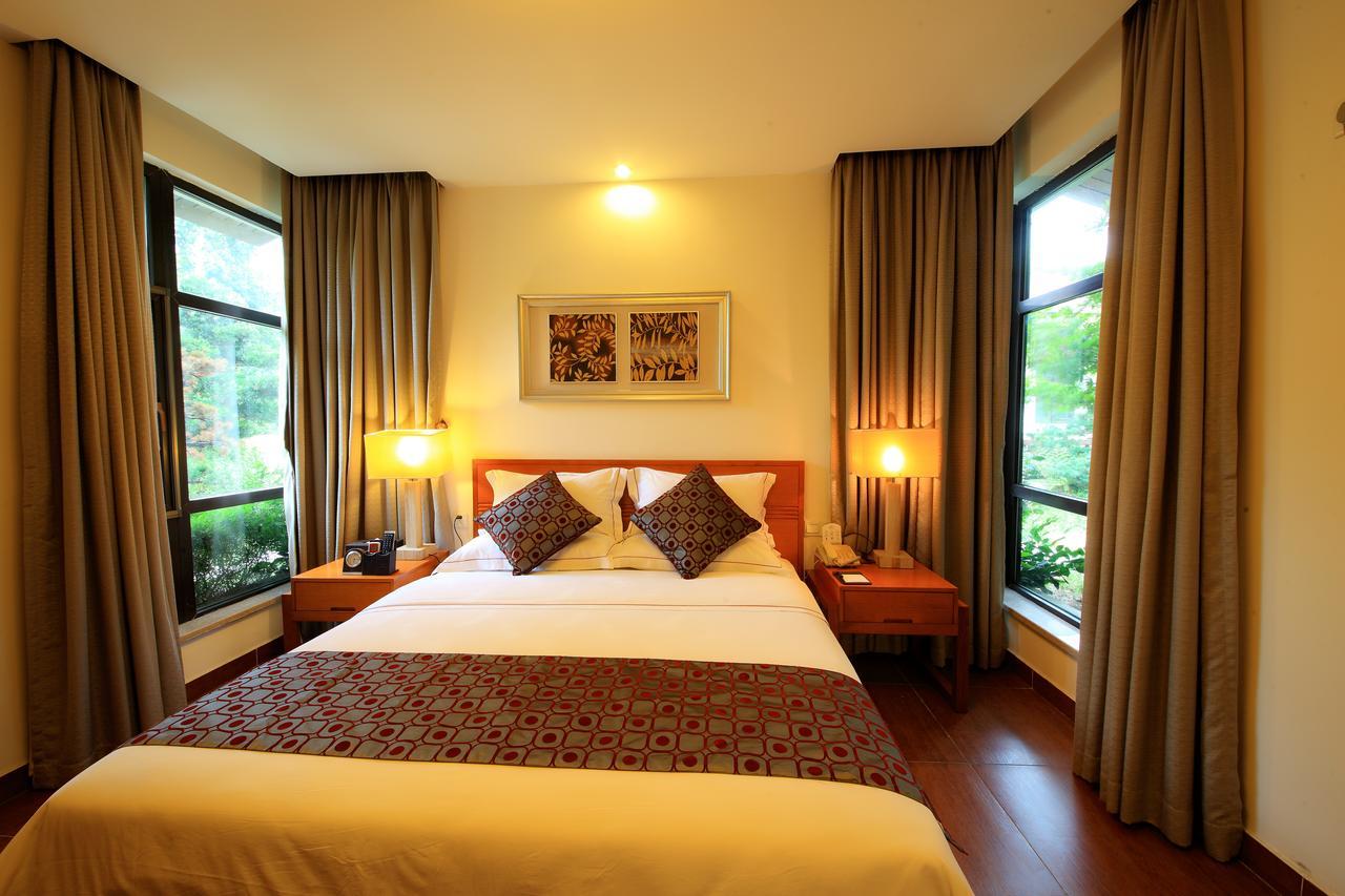 Country Garden Phoenix Hotel Jingmen Bagian luar foto