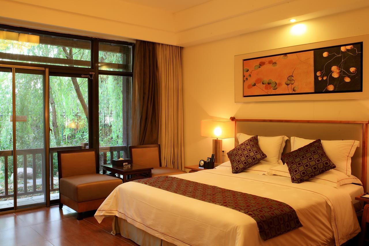 Country Garden Phoenix Hotel Jingmen Bagian luar foto