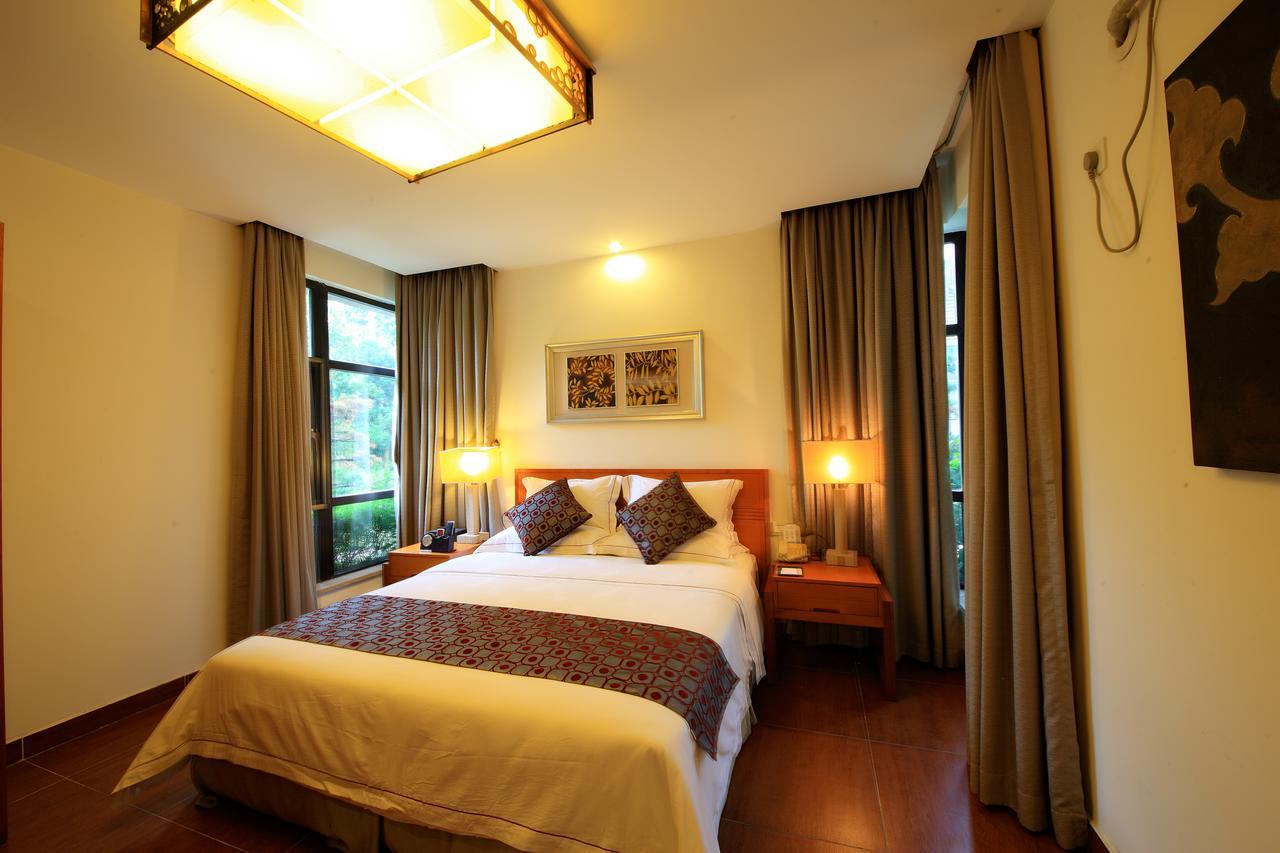 Country Garden Phoenix Hotel Jingmen Bagian luar foto