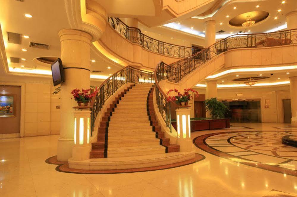 Country Garden Phoenix Hotel Jingmen Bagian luar foto