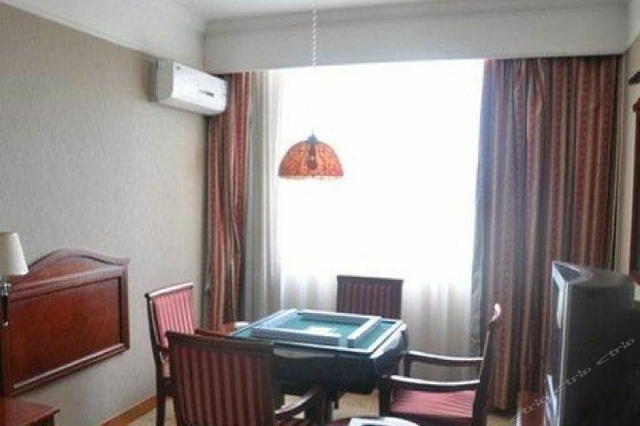 Country Garden Phoenix Hotel Jingmen Bagian luar foto